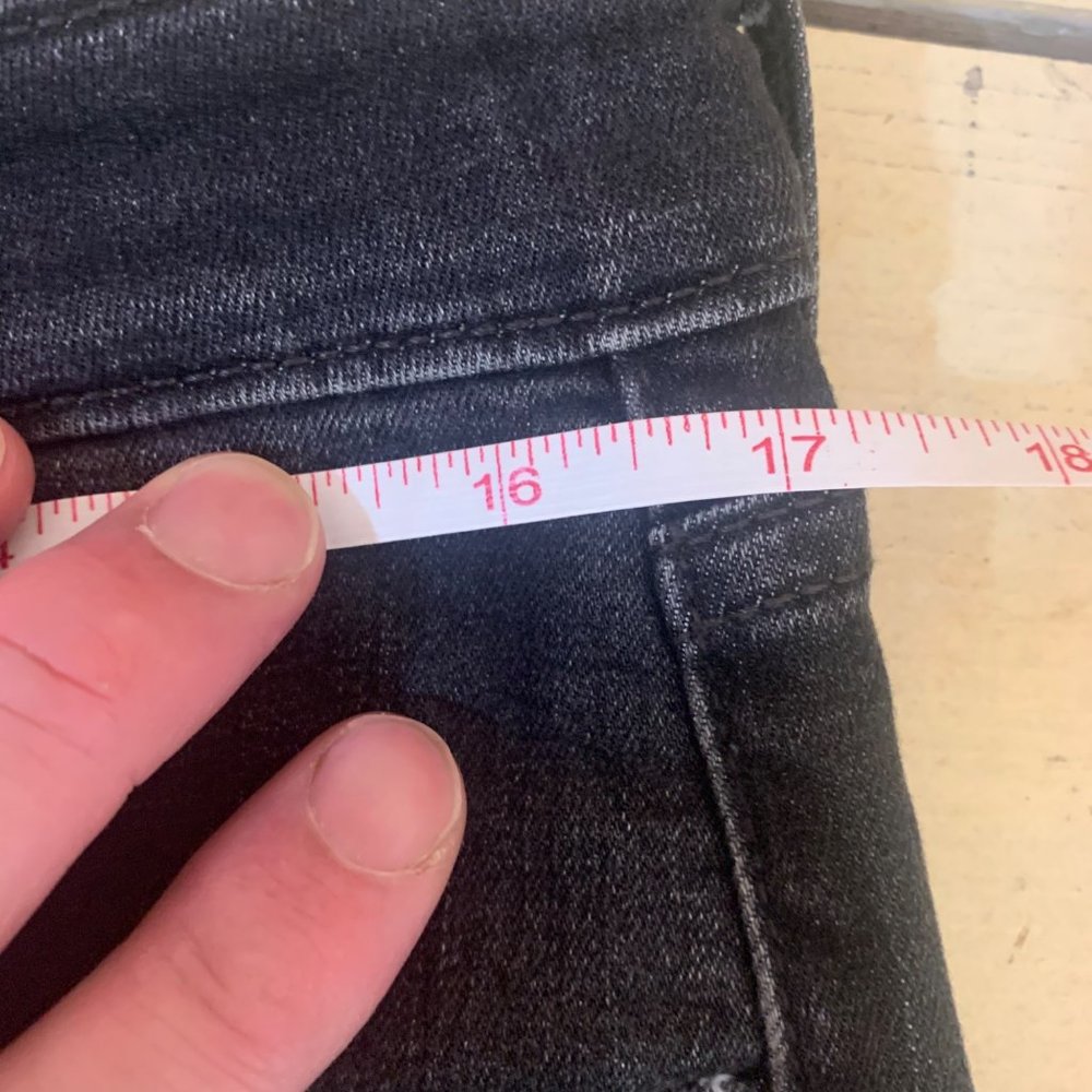 Levi's Mid Rise Skinny - Picture 9 of 13
